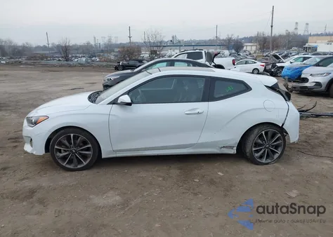 2021 Hyundai Veloster 2.0 Premium z USA, uszkodzony, nr VIN KMHTG6AF0MU032200